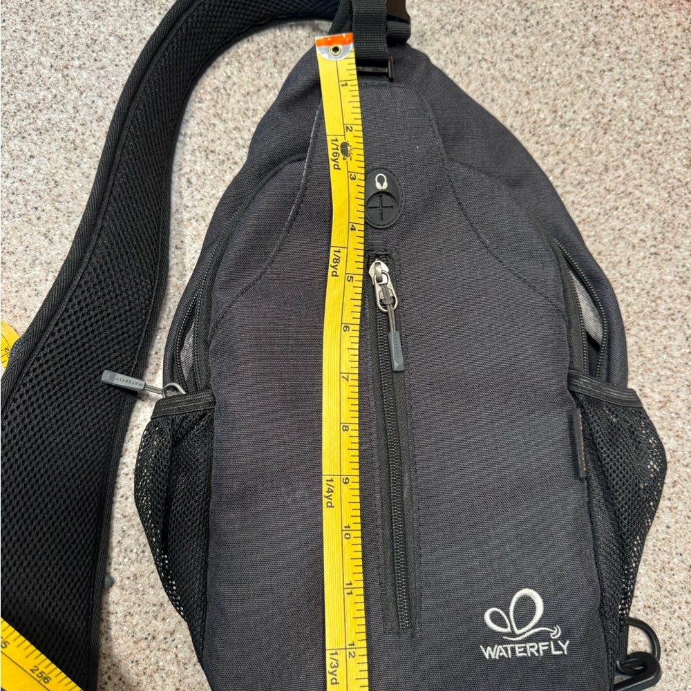 Women’s  Sling Bag - Compact Crossbody Pack